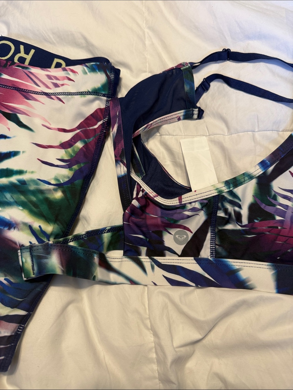 Roxy Tropical Print Sports Bra & Leggings Set - Multicolor - Picture 11 of 11